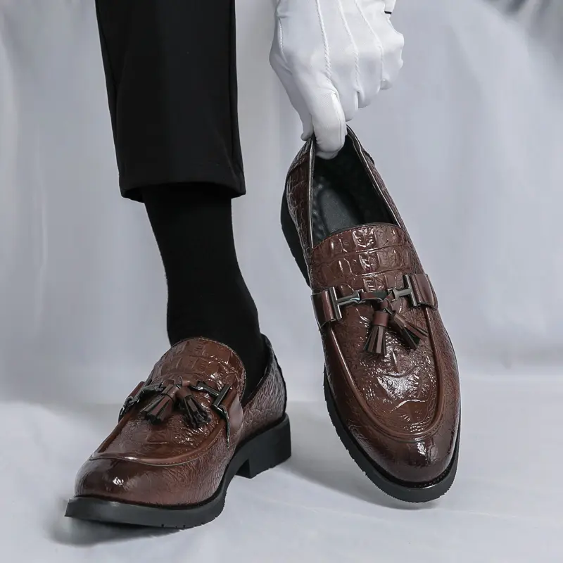 Leather Shoes Casual Business Shoes for Men Dress Tenis De Hombre Moccasins Mokasin Tenis Caballero Designer sneakers