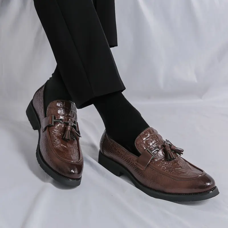 Leather Shoes Casual Business Shoes for Men Dress Tenis De Hombre Moccasins Mokasin Tenis Caballero Designer sneakers