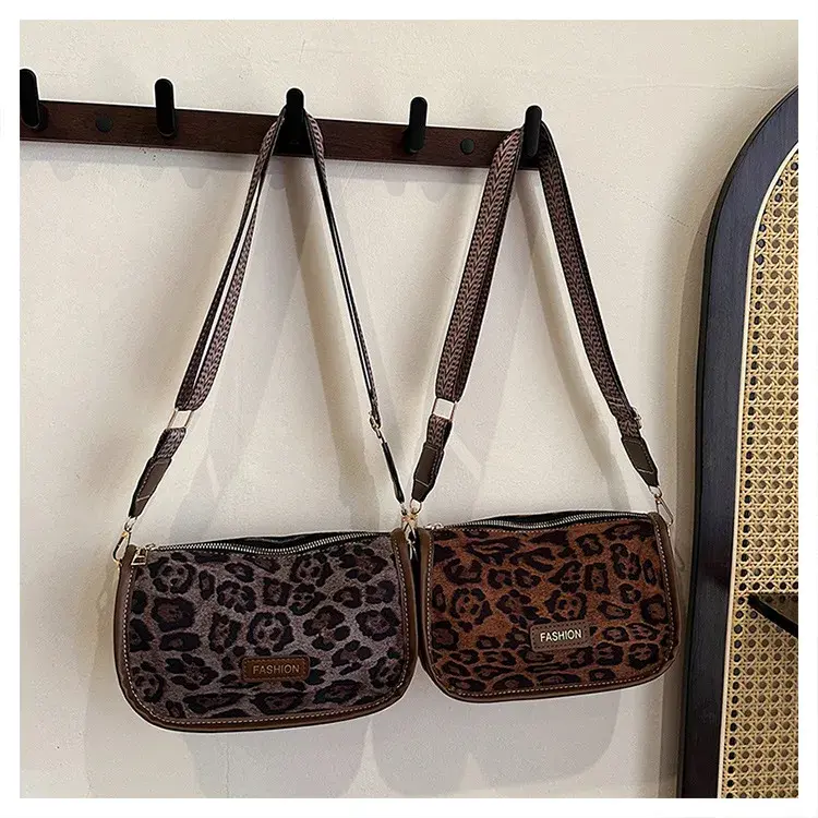 Leopard Print Small Messenger Bags for Women Vintage Pillow Shoulder Bag Ladies Faux Suede Crossbody Handbag Female Clutch Purse