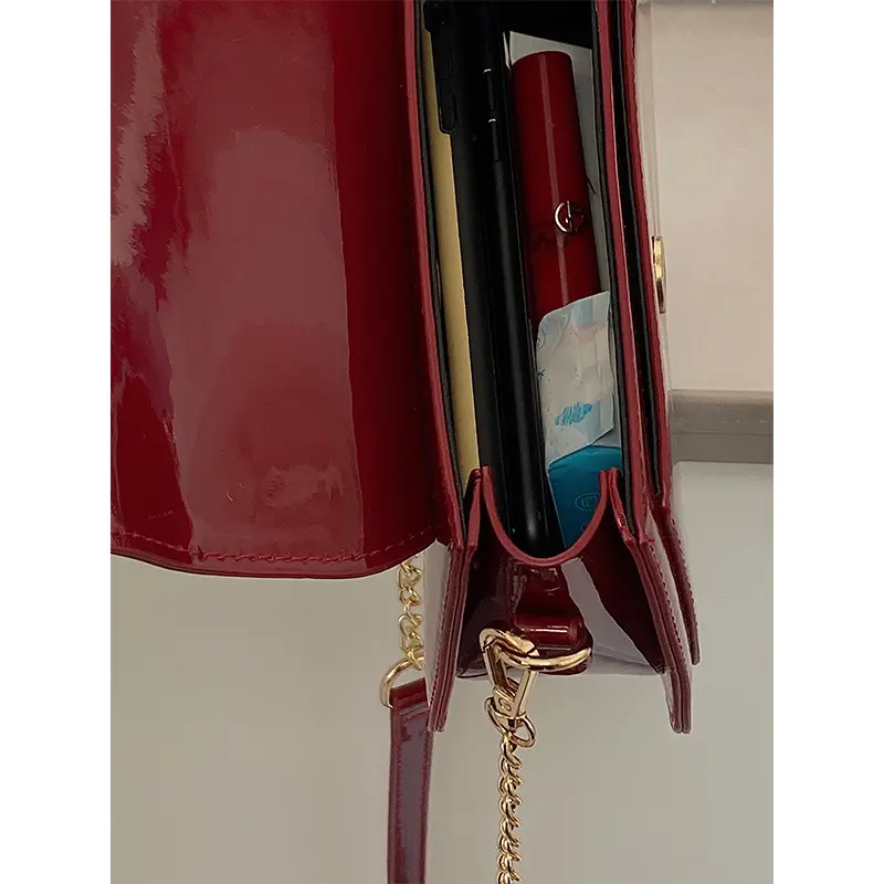 Bright Pu Leather Women's Saddle Bag Shoulder Bag Fashion Vintage Ladies Small Purse Crossbody Bag Simple Chain Female Handbags