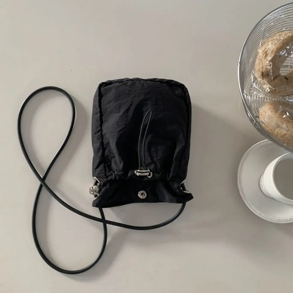 Mini Nylon Crossbody Bags for Women Soft Quilting Shoulder Bag Casual Drawstring Bag Small Phone Flap Coins Lipstick Purses 2024