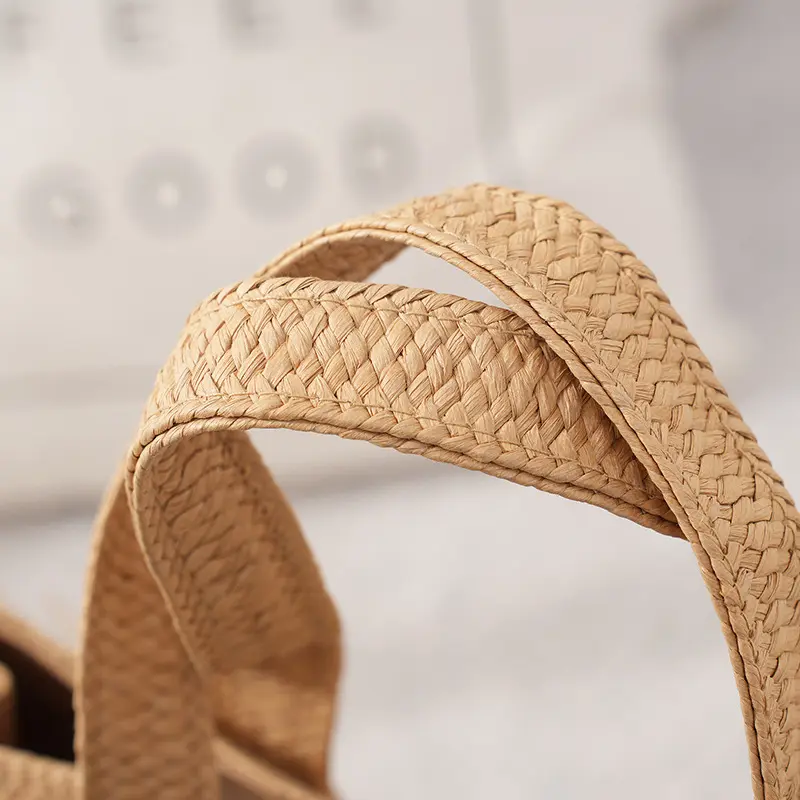 Large Capacity Straw Tote Bags for Women Designer Handbags Bohemian Tassel Beach Bag Handmade Woven Shoulder Bag Travel Shopper
