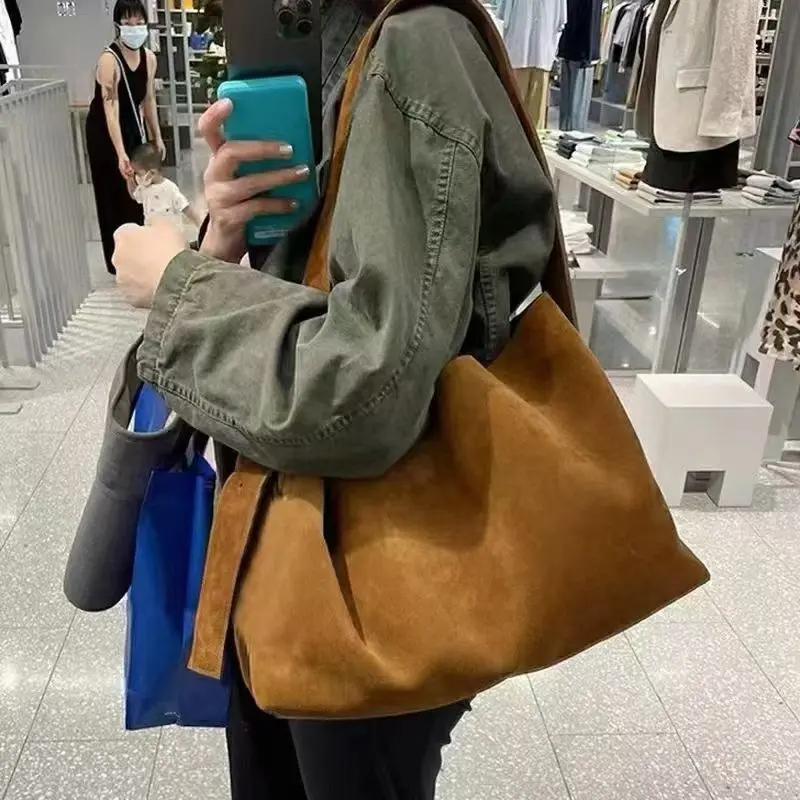 Retro Frosted Bucket Bag Luxury Designer Handbags High Quality Faux Suede Shoulder Bags for Women 2025 Large Shopper Purses New