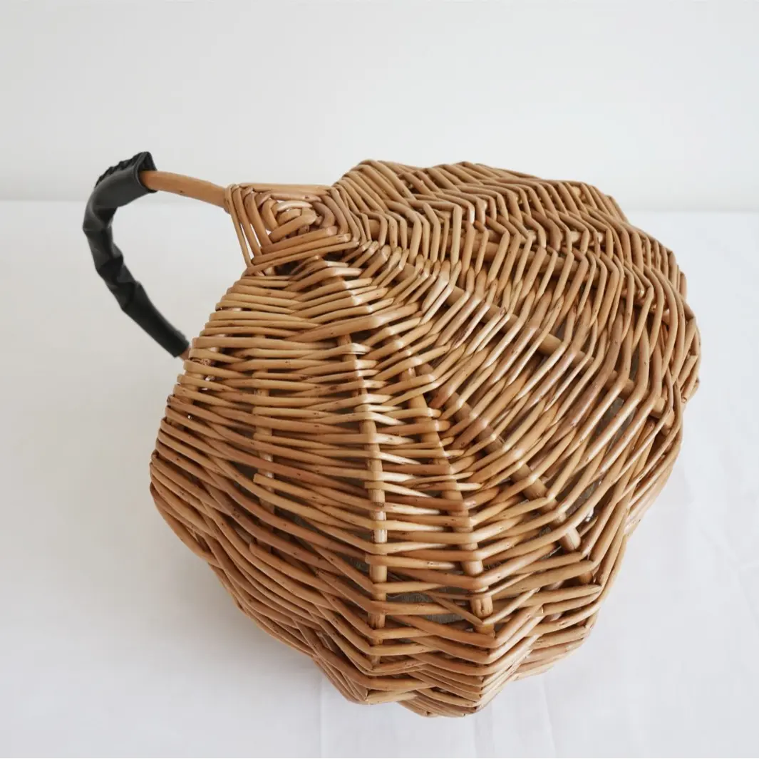 Summer Wicker Woven Basket Bag Handmade Travel Straw Rattan Bags for Women Handbag Vacation Fruit Picnic Basket Clutch Purses