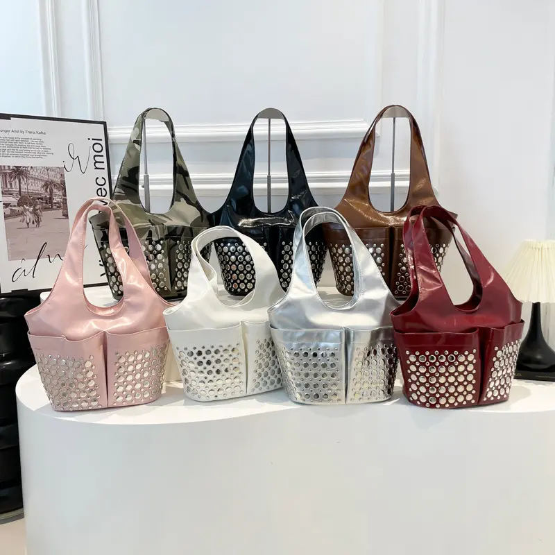 Punk Rivet Bucket Bag Fashion PU Leather Shoulder Bag High Quality Studded Women Handbags and Purses Soft Women Bags Clutch NEW