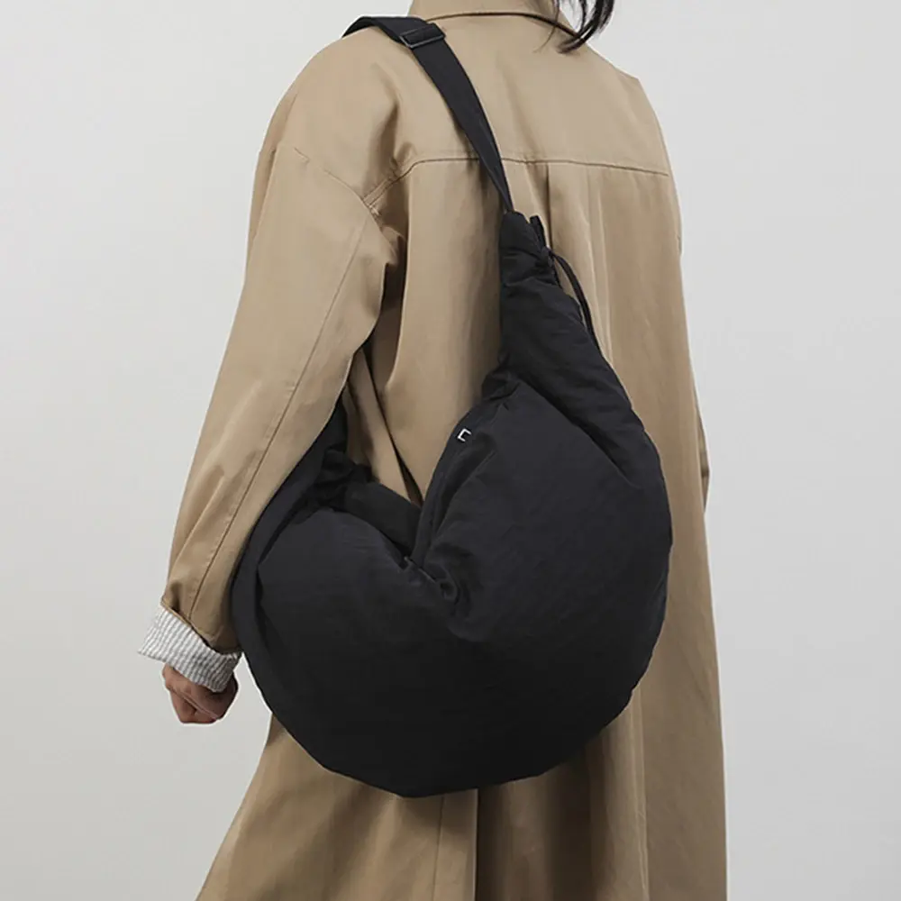Half Moon Hobos Tote Large Capacity Shoulder Bag Ruched Nylon Crossbody Bags for Women Designer Bags Handbag Croissant Cloud Bag