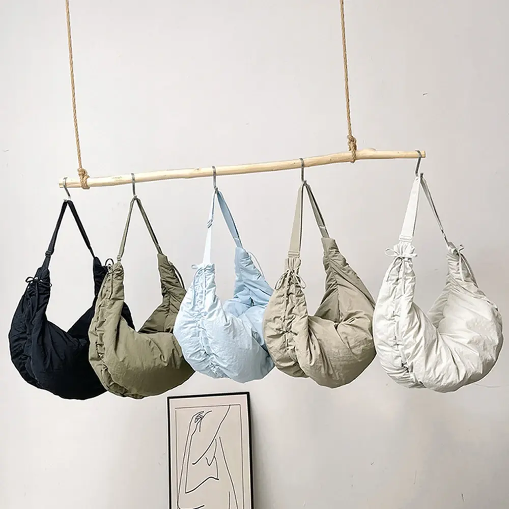 Half Moon Hobos Tote Large Capacity Shoulder Bag Ruched Nylon Crossbody Bags for Women Designer Bags Handbag Croissant Cloud Bag