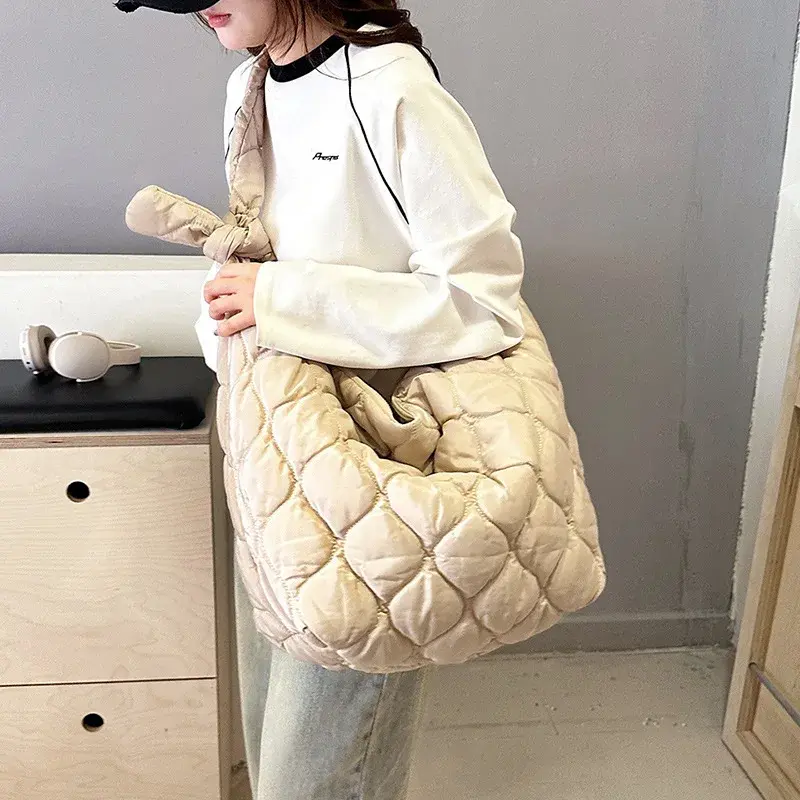 Large Capacity Quilted Women Shoulder Bag Nylon Cotton Padded Hobos Tote Bags for Women Candy Color Ruched Cloud Crossbody Bag