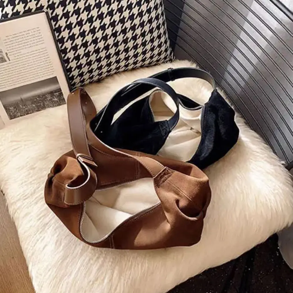 Winter Faux Suede Handbag Half Moon Tote Bags for Women Soft Light Shoulder Crossbody Bags 2025 Armpit Bag Shopper Croissant New