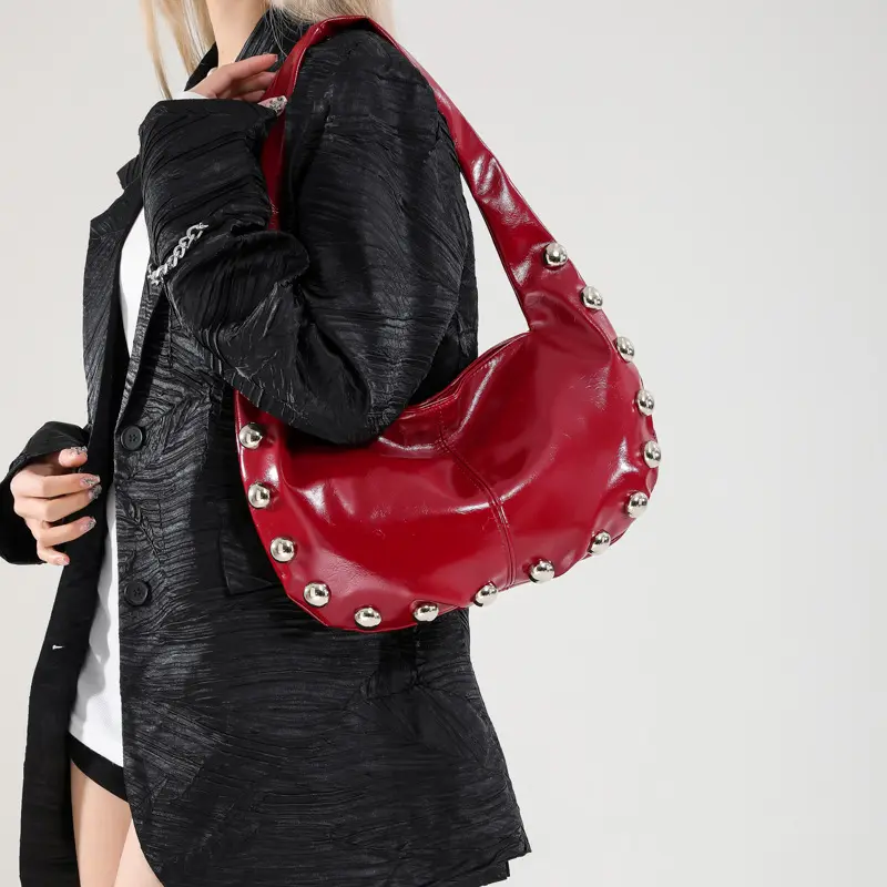 Fashion Big Rivet Women Shoulder Bag Half Moon Underarm Bag Soft PU Leather Handbags and Purses Crumpled Hobos Cloud Bags NEW