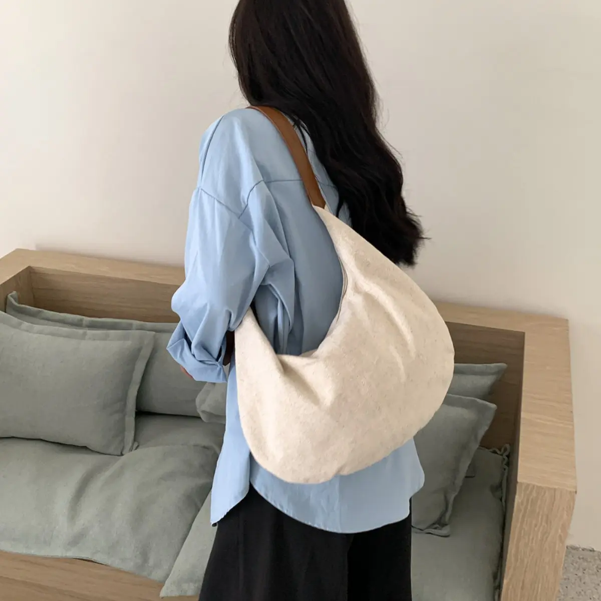 Casual Linen Hobo Cloud Bag Half Moon Canvas Shoulder Bag Soft Crescent Armpit Bags for Women Handbags Commuting Shopper Tote