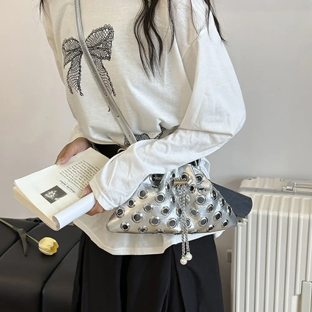 Luxury Hollow Rivet Shoulder Bag Punk Studded Drawstring Bags for Women Handbag Designer Bucket Bags PU Leather Crossbody Bag