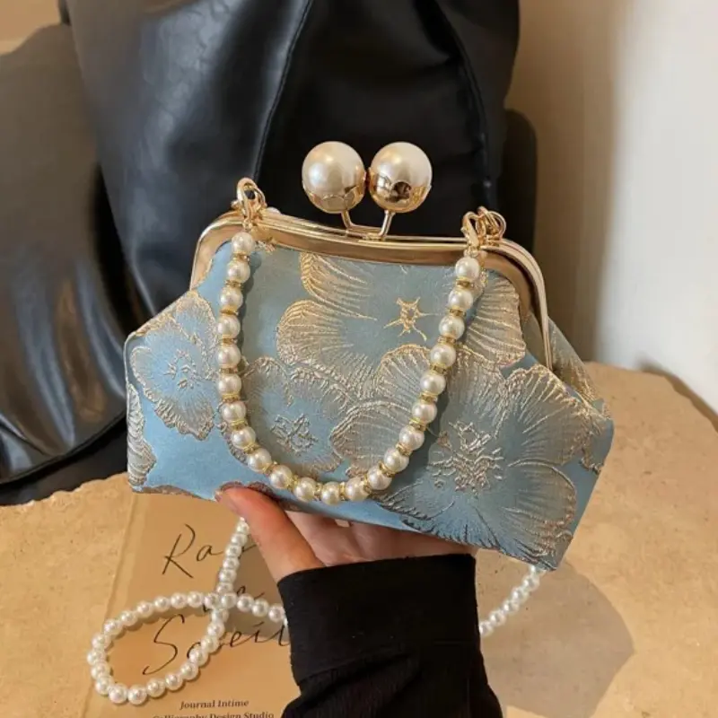 Chinese Style Embroidered Shoulder Bag Clutch Women 2025 French Vintage Luxury Pearl Purse Elegant Fashion Wedding Party Handbag