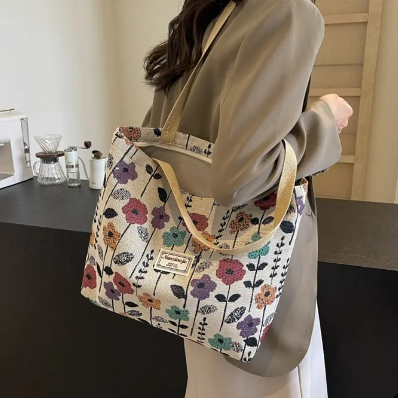 Women's Canvas Tote Bag Fashionable Spacious Durable Shoulder Bag with Zipper Closure and Classic Design Perfect for Daily Work