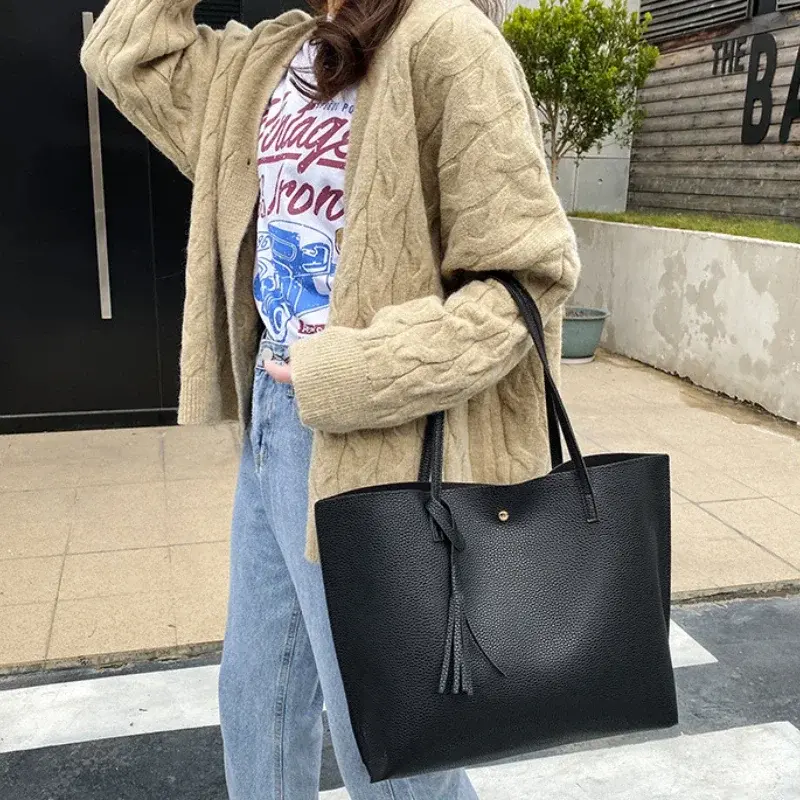 New Trend Women Single Shoulder Bag Casual Large Capacity Pu Lychee Pattern Tassel Outdoor Simple Tote Bag Purses and Handbags