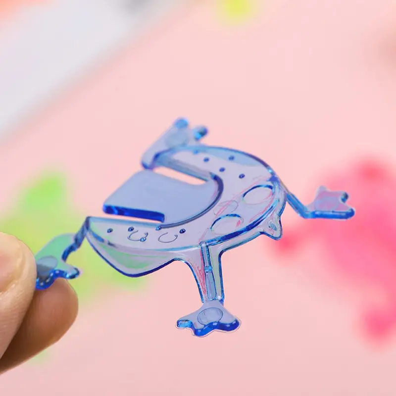 20/40/50PCS Jumping Frogs Random Colour Plastic Bouncing Frogs Desk Game Stress Reliever Toys Party Favor Boys Girls Goodies ZYF