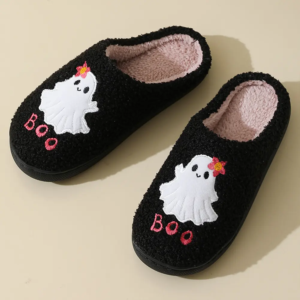 Halloween Ghost Plush Slippers Closed Toe Slippers Comfortable Warm Slip-on House Shoes Anti Slip Soft Furry Slipper for Winter