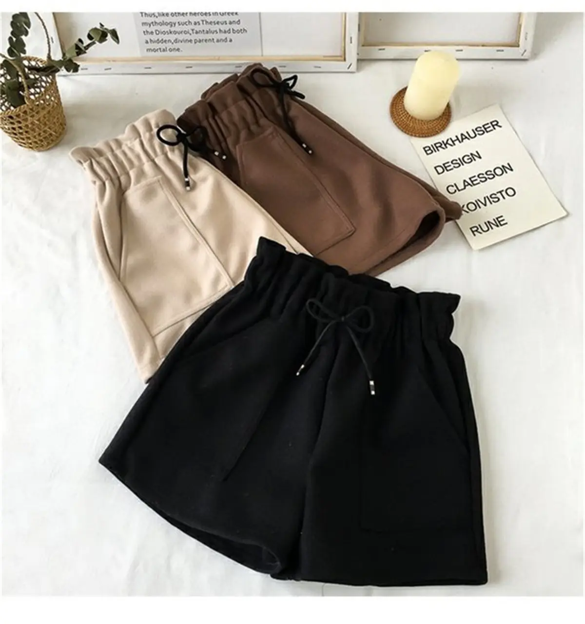 Fashion Autumn Winter Woolen Shorts Women 2025 High Waist New In Retro Elegant Short Pant Korea Loose Solid Trouse Casual Street