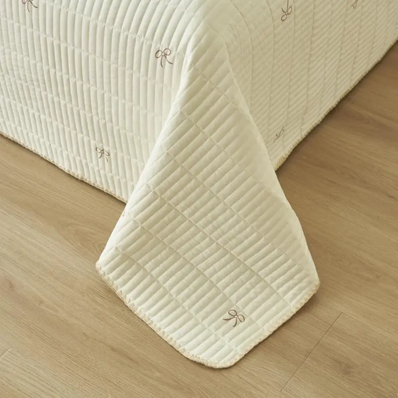 1pc Quilted Bedspread Soft Bed Cover Simple Style Bed Linen покрывало на кровать Home Mattress Topper (No Pillowcase)