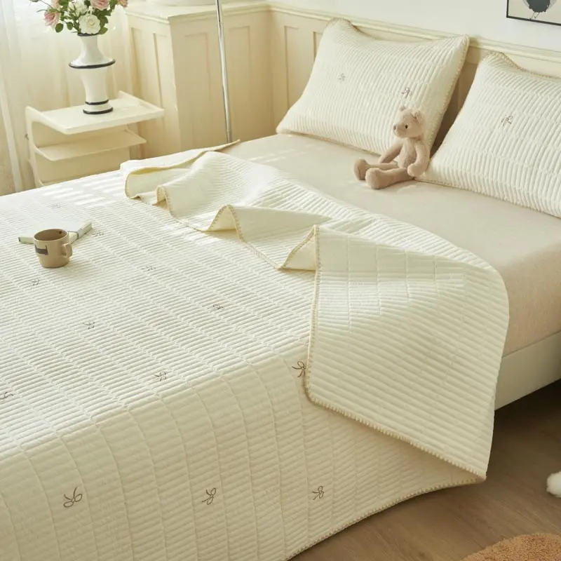 1pc Quilted Bedspread Soft Bed Cover Simple Style Bed Linen покрывало на кровать Home Mattress Topper (No Pillowcase)