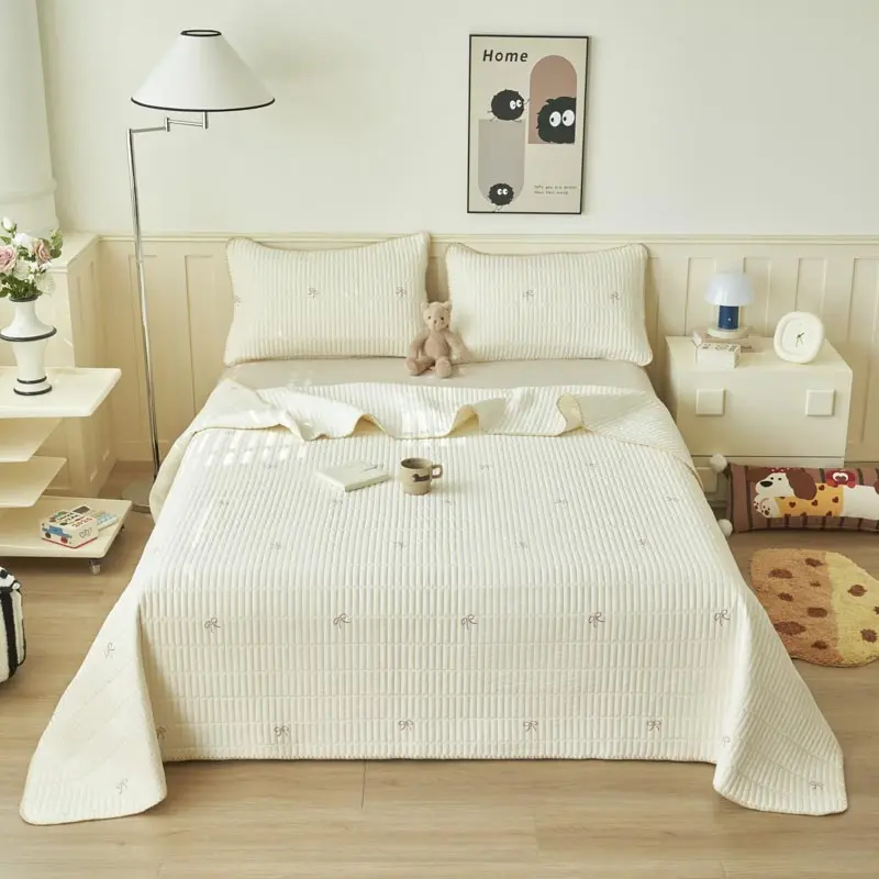 1pc Quilted Bedspread Soft Bed Cover Simple Style Bed Linen покрывало на кровать Home Mattress Topper (No Pillowcase)