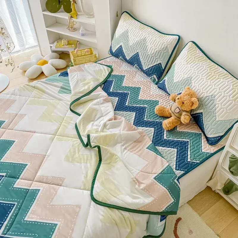 New Cool Feeling Summer Blanket Set with Latex Bed Mat Air Condition Comforter Bedding Sets Lightweight Breathable Cooling Quilt