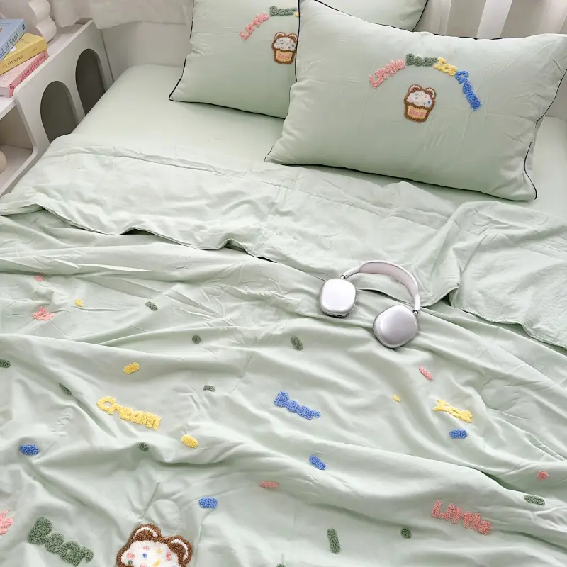 New Cartoon Embroidered Spring Summer Duvet 4/3/1 Set Washed Breathable Thin Blanket Summer Skin Friendly Air Conditioner Quilt