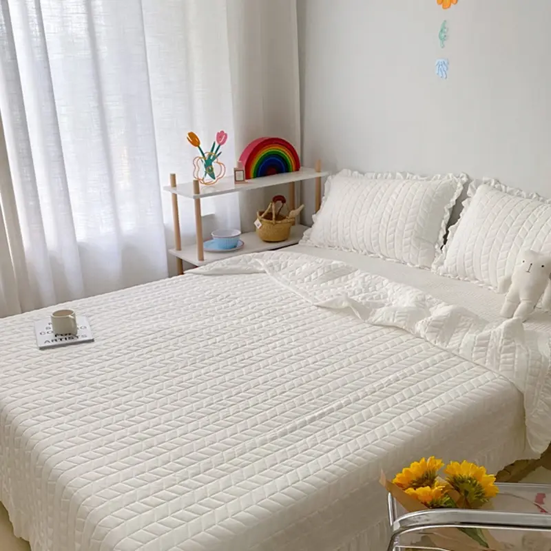 Korean Ruffles Quilted Summer Comforter Set or Single Quilt High Quality Princess Pleated Quilts Soft Skin-friendly Thin Blanket