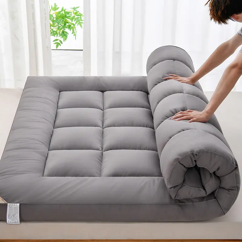 Thicken Fluffy Mattress Toppers Queen Four Seasons Soft Mattress Pad King Size Living Room Mat Car Sleeping Mats Field Camp Mat