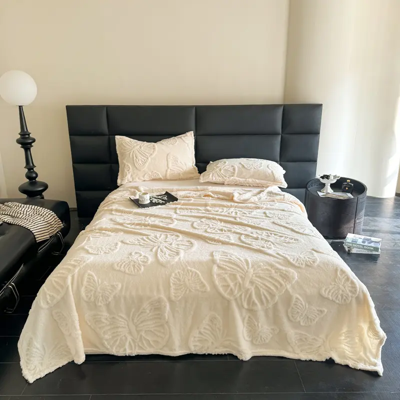 Butterfly Jacquard Tafu Plush Four Seasons Bed Blanket with Exquisite 3D Butterflys Soft Comfortable Warm Sofa Blankets for Bed