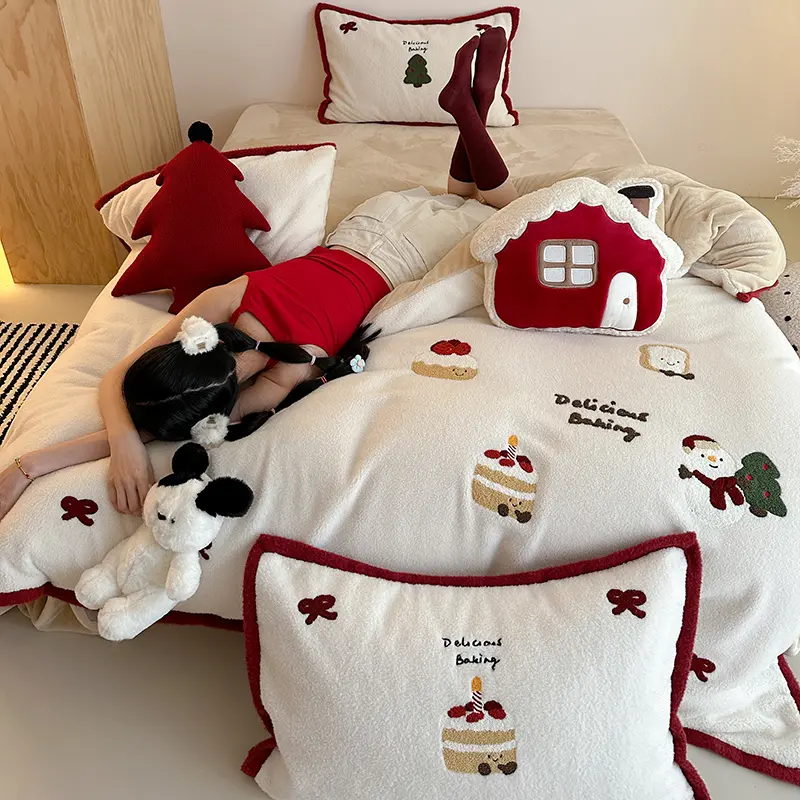 Cartoon Embroidered Warm Winter Bedding Set Imitation Cashmere Warmth Duvet Cover Set with Sheet Queen Quilt Cover Pillowcases