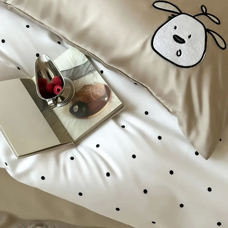 New High-end Embroidered 100% Lyocell Bedding Set Luxury Natural Plant Fibre Duvet Cover Set Polka Dot Love Coolness Quilt Cover