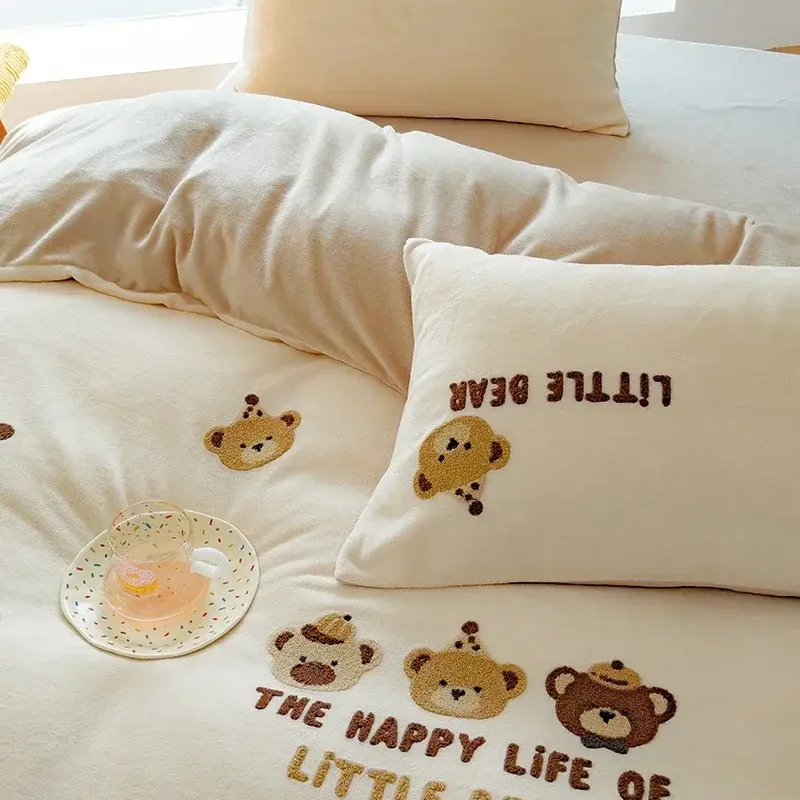 New High-End Embroidered Warm Winter Bedding Set Milk Fleece Warmth Duvet Cover Set with Sheet Cozy Quilt Cover and Pillowcases