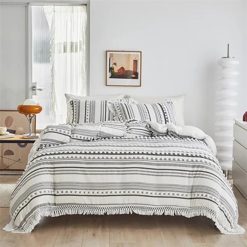 New Striped Furball Double Duvet Cover Set 220x240 High-end with Tassels King Size Bedding Set Queen Quilt Cover and Pillowcases