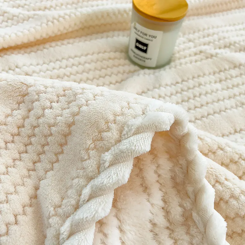 Category A Thickened Jacquard Velvet Autumn Warm Winter Blanket Soft Delicate Warmth Sofa Blankets for Thorw Comfortable Duvet