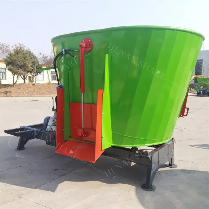 Dairy Farm Cattle Sheep Feed Mixer Wagon Self-Propelled Cow Automatic Tmr Feed Mixer Machine