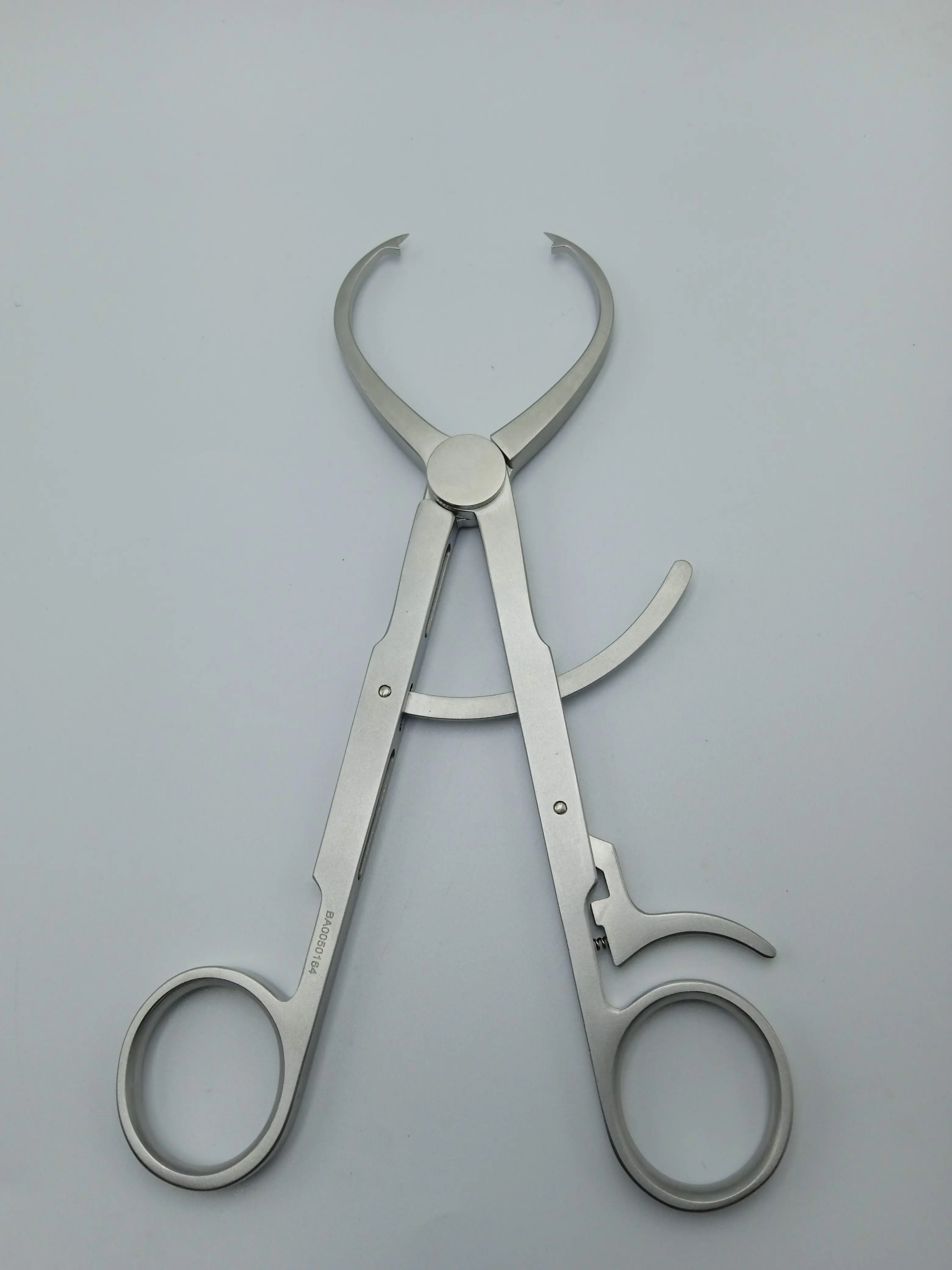 Veterinary Orthopedic Surgical Instruments Products High Quality Hospital Equipment Animal Reduction Forceps Limit