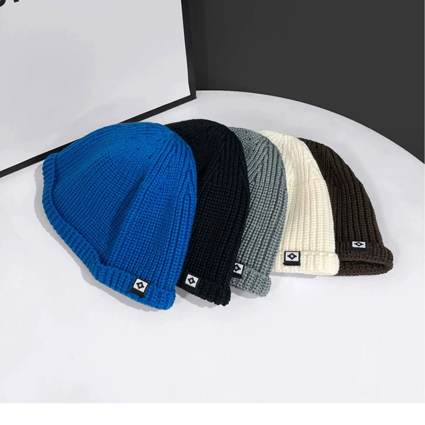 Women's Knitted Hat Autumn/Winter Knitted Hat Fashion Landlord Hat Japanese Alphabet Guapi Hat Short Eaves Winter Cold Hat