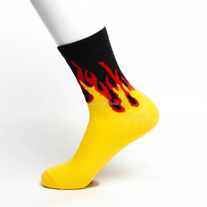 1 Pairs Men Fashion Hip Hop Hit Color on Fire Crew Socks Red Flame Blaze Power Torch Hot Warmth Street Skateboard Cotton Socks