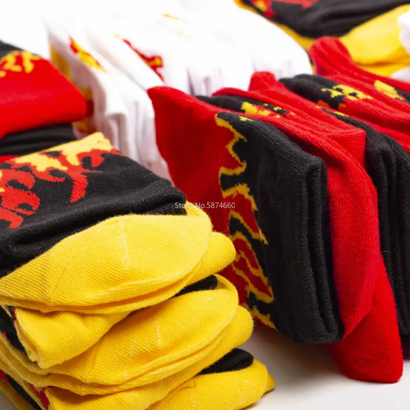 1 Pairs Men Fashion Hip Hop Hit Color on Fire Crew Socks Red Flame Blaze Power Torch Hot Warmth Street Skateboard Cotton Socks