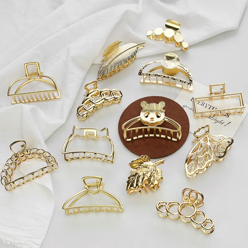 New Meatal Hollow Gold Hair Claws Korean Geometric Big Claw Bathing Shark Hair Clips Girls Hairpins Women Hair Accessories