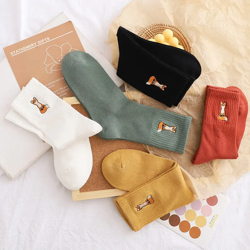Winter Women Socks Solid Color Cute Cartoon Fox Embroidery Soft Cotton Middle Tube Socks for Ladies Girls Warm Floor Socks
