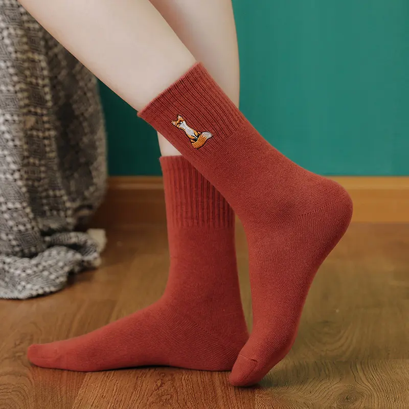 Winter Women Socks Solid Color Cute Cartoon Fox Embroidery Soft Cotton Middle Tube Socks for Ladies Girls Warm Floor Socks