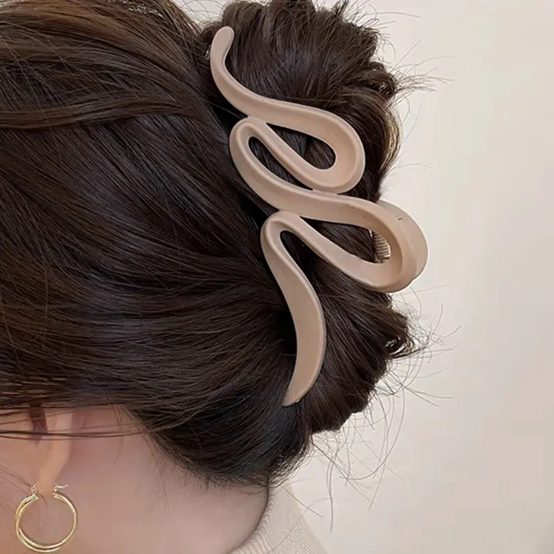 13cm Large Hair Claws Solid Color Elegant Lady Frosted Wave Shark Clips Fashion Girl Hair Accessories