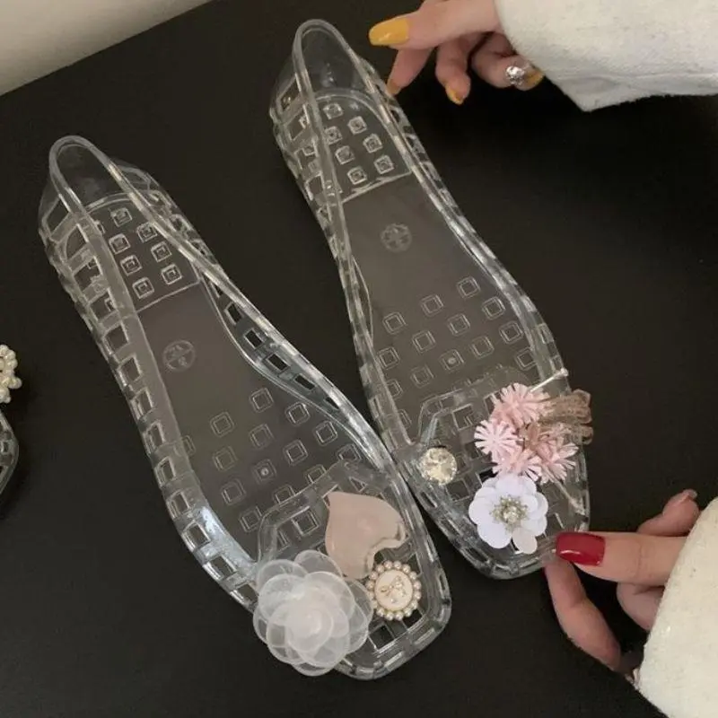 Designer Shoe Charms PVC Transparent String Bead Sandals Seaweed Bead Chain Shoe Buckle Hole Accessories Detachable Shoe Flower