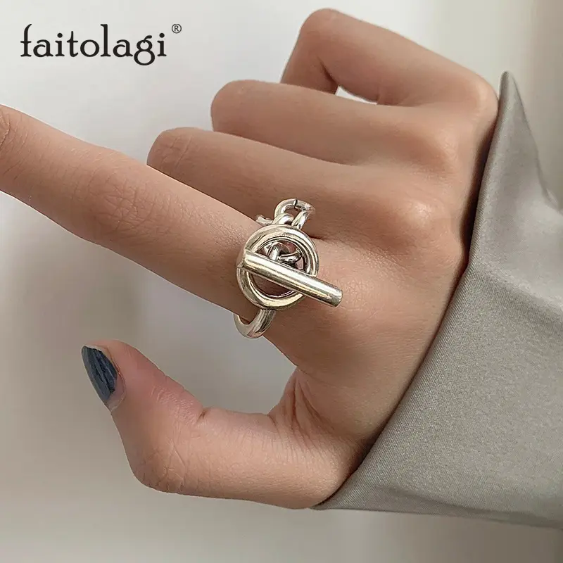 Vintage Twist Hollow OT Chain Rings For Women Punk Personality Minimalism Rings Retro Silver Color Luxury Adjustable Fidget Ring