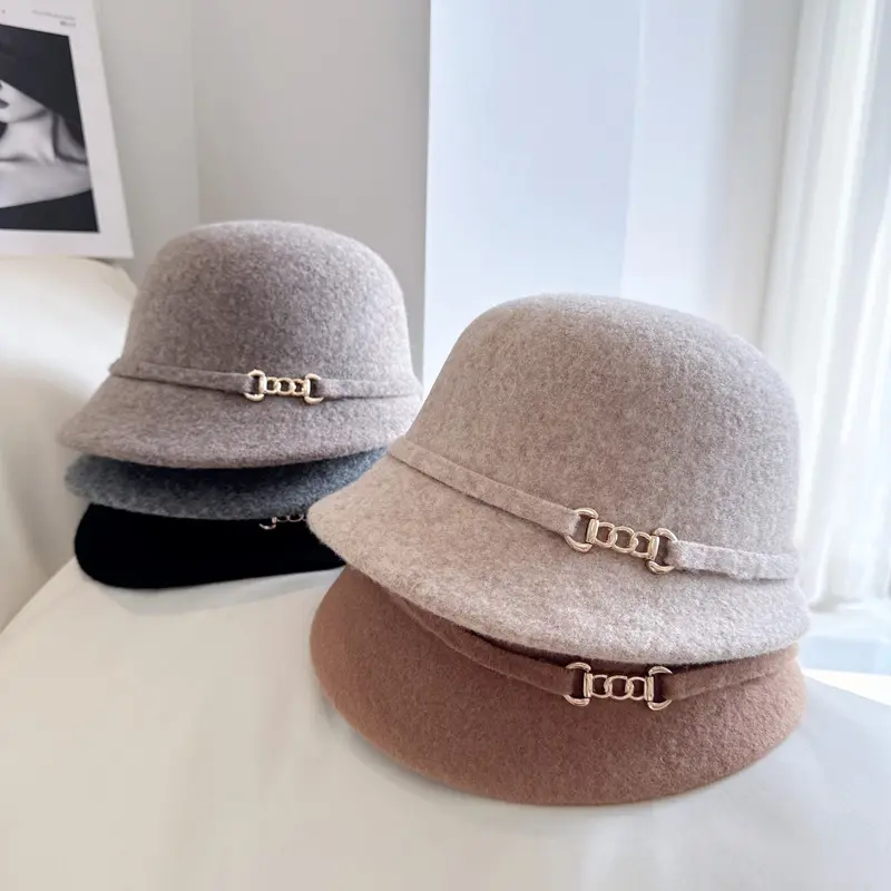 Autumn/Winter Japanese Knitted Wool Horseshoe Buckle Decoration Women's Retro Warm Day Casual Small Pot Hat Duck Tongue Hat