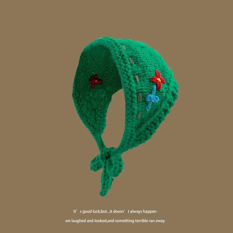 Japanese Sweet Girl Handmade Hooked Flower Knitted Headband, Cute and Versatile, Warm Ear Protection Triangle Scarf Earmuffs