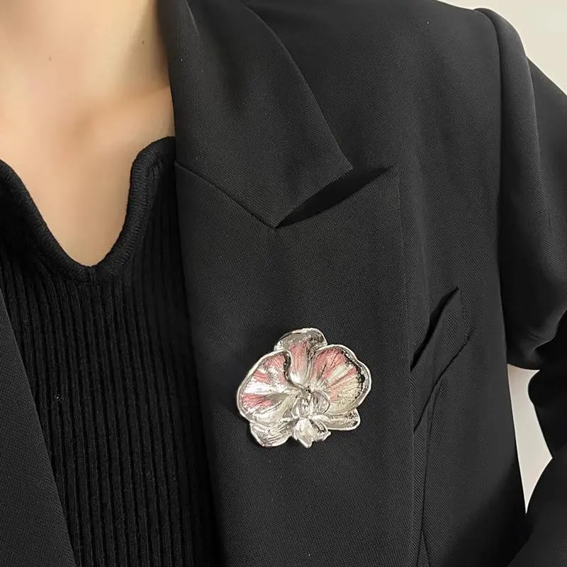 Classic Phalaenopsis Brooch Accessory for Women and Girls Stylish Metal Flower Event Outfit Pin Jewelry Gifts