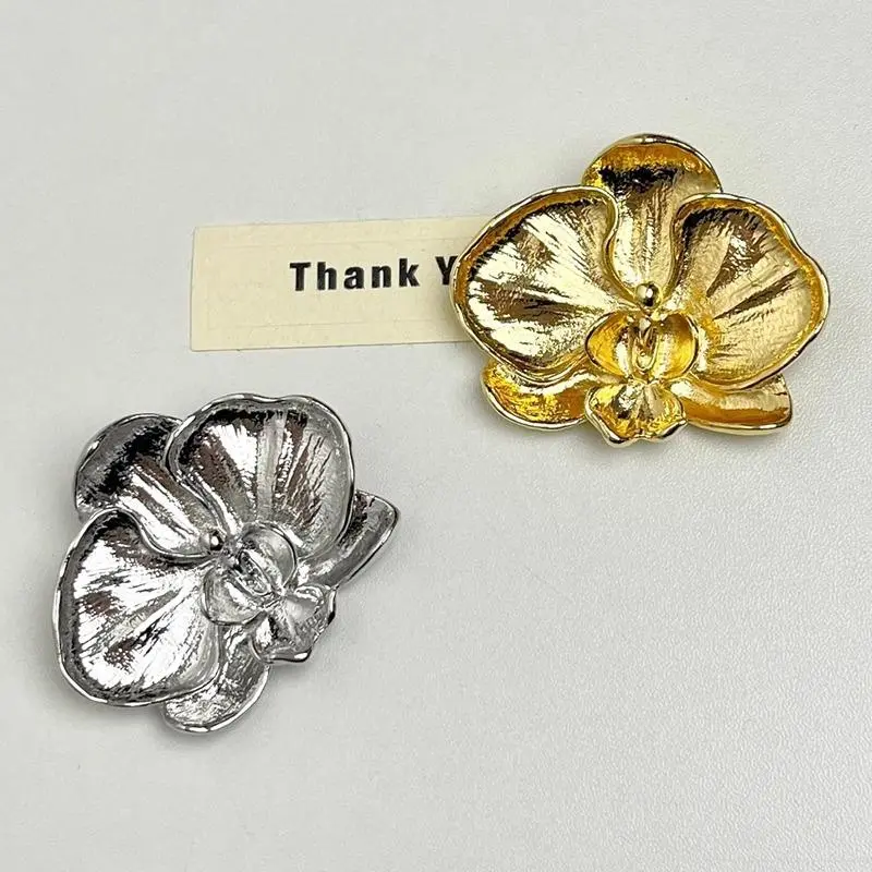 Classic Phalaenopsis Brooch Accessory for Women and Girls Stylish Metal Flower Event Outfit Pin Jewelry Gifts